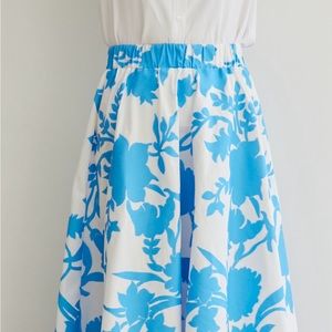 Gorgeous hostess skirt by No. 19!